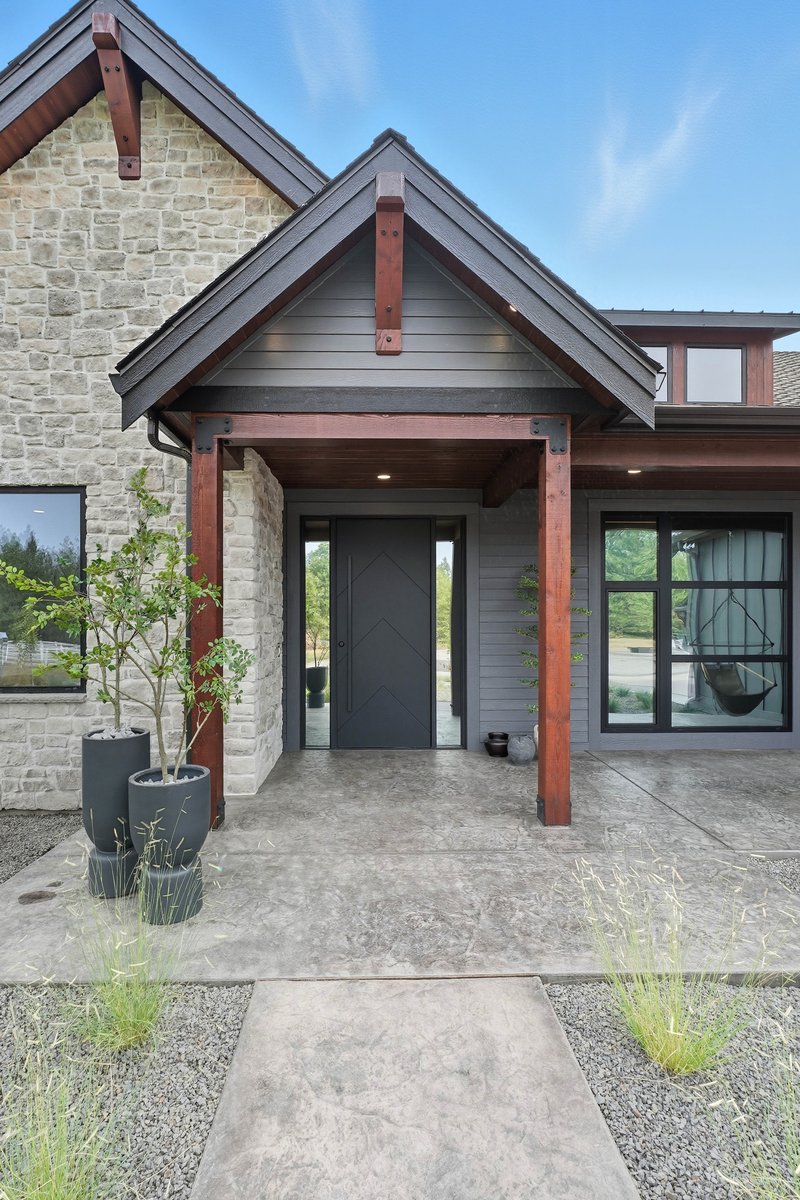 Blitz Homes - Exterior