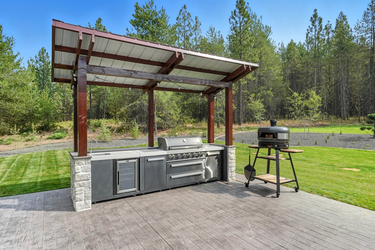 Blitz Homes - Outdoor Living