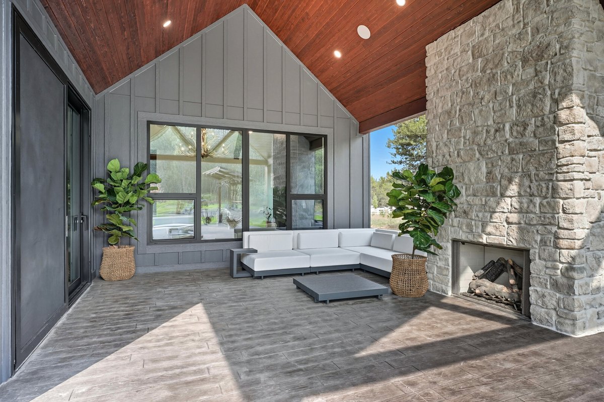 Blitz Homes - Outdoor Living
