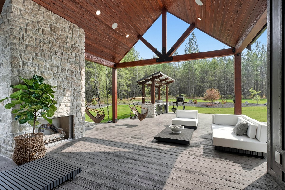 Blitz Homes - Outdoor Living