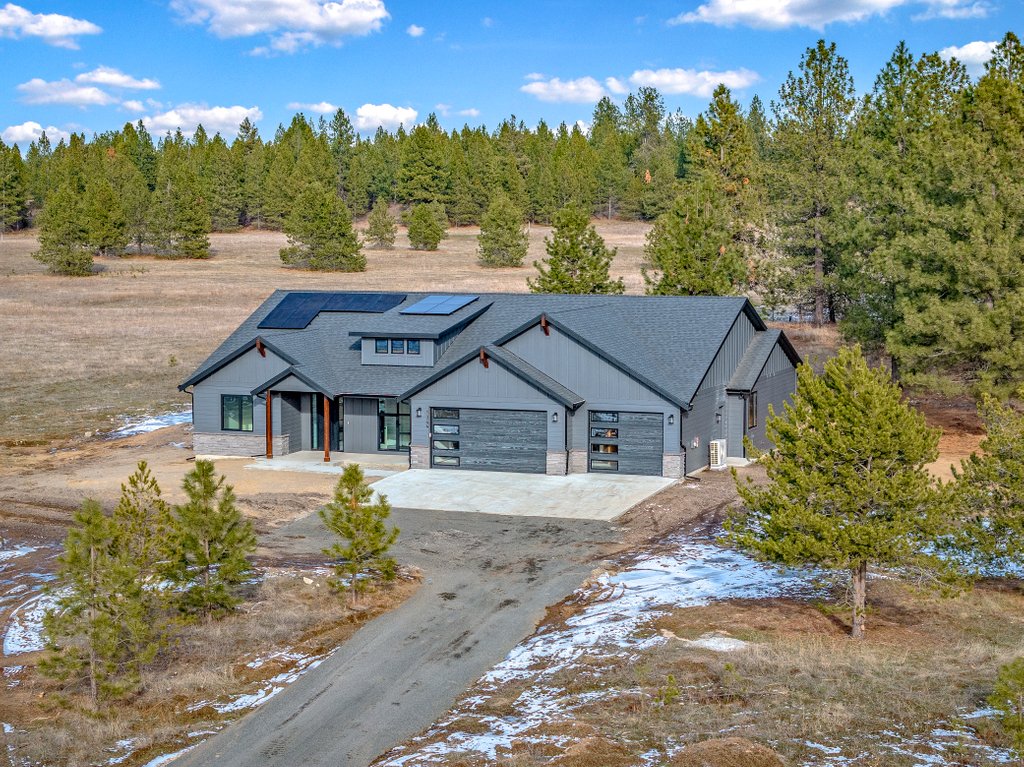 Luxury Pacific Northwest interior